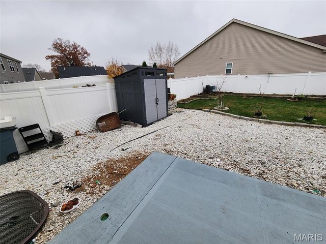 628 Vista Conn Drive, Unincorporated, MO 63125