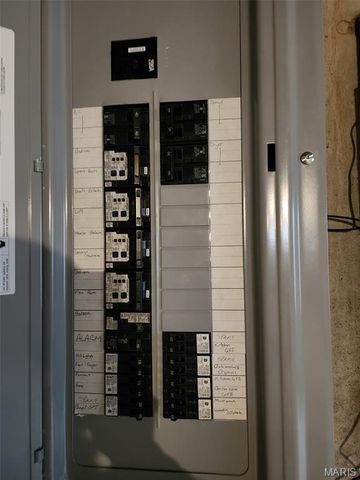 628 Vista Conn Drive, Unincorporated, MO 63125