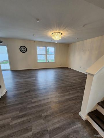 628 Vista Conn Drive, Unincorporated, MO 63125