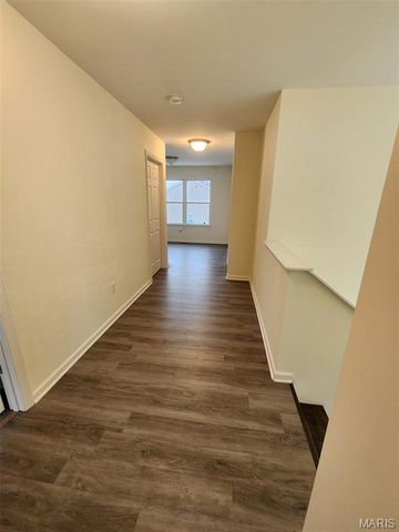 628 Vista Conn Drive, Unincorporated, MO 63125