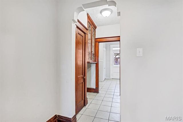 3442 Chippewa Street, St Louis, MO 63118