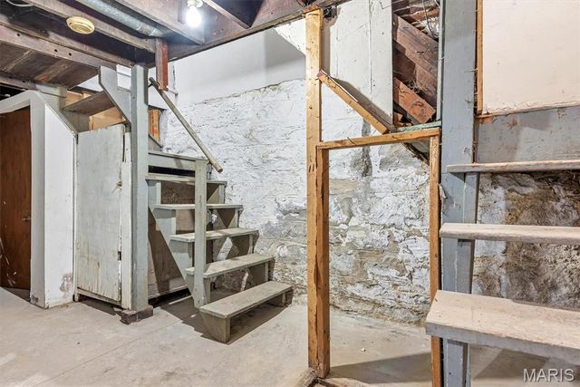 3442 Chippewa Street, St Louis, MO 63118