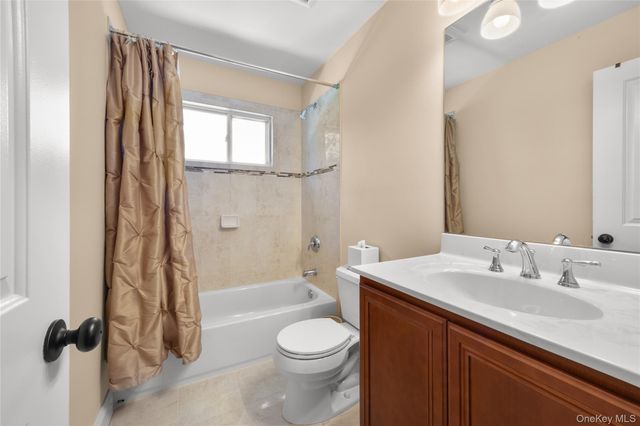 9 Valerie Court, Centereach, NY 11720