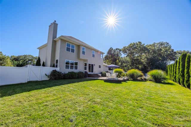 9 Valerie Court, Centereach, NY 11720