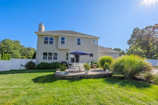 9 Valerie Court, Centereach, NY 11720