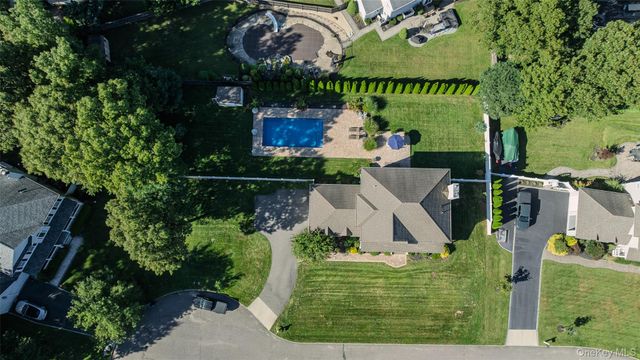 9 Valerie Court, Centereach, NY 11720