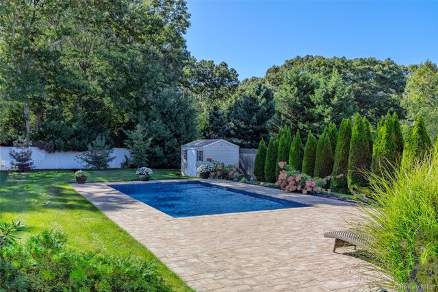 9 Valerie Court, Centereach, NY 11720