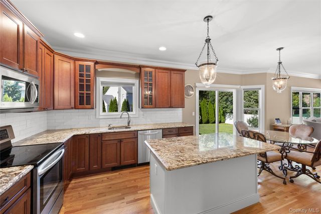 9 Valerie Court, Centereach, NY 11720