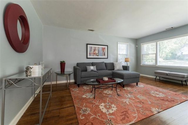 547 SW Westmeath Drive SW, Atlanta, GA 30310