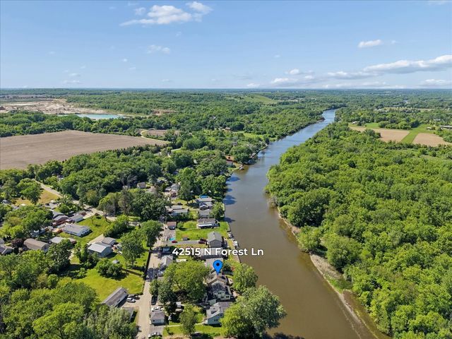 42515 N Forest Lane, Antioch, IL 60002
