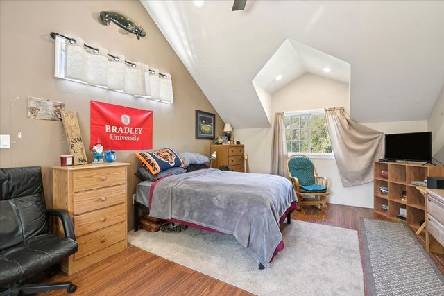 42515 N Forest Lane, Antioch, IL 60002