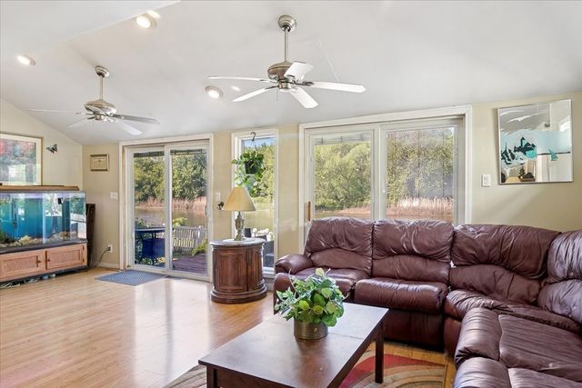 42515 N Forest Lane, Antioch, IL 60002