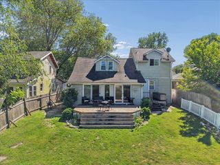 42515 N Forest Lane, Antioch, IL 60002