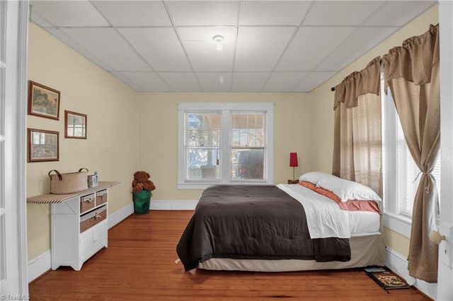 416 S Fayetteville Street, Liberty, NC 27298