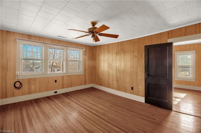 416 S Fayetteville Street, Liberty, NC 27298