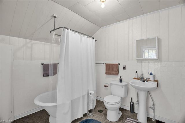 416 S Fayetteville Street, Liberty, NC 27298