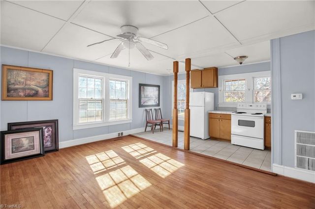 416 S Fayetteville Street, Liberty, NC 27298