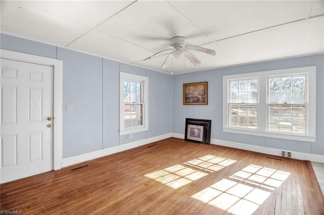 416 S Fayetteville Street, Liberty, NC 27298