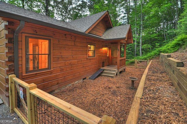 120 Christopher Drive, Ellijay, GA 30540