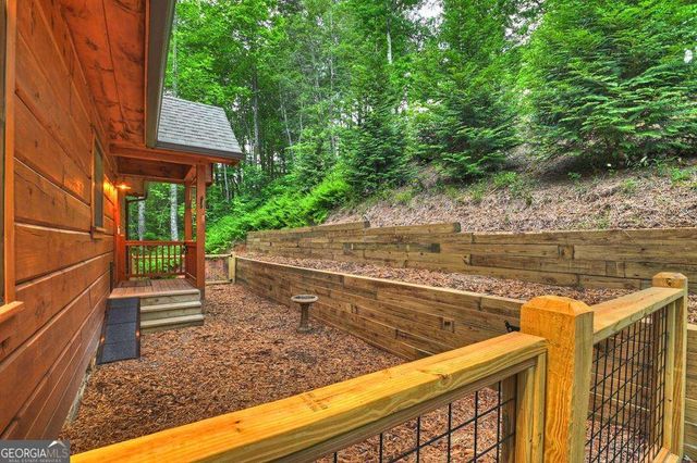 120 Christopher Drive, Ellijay, GA 30540