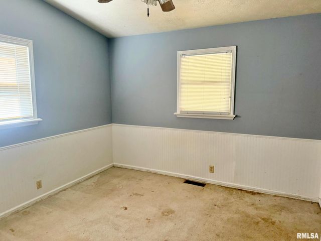 24 Adkins Street, Metropolis, IL 62960