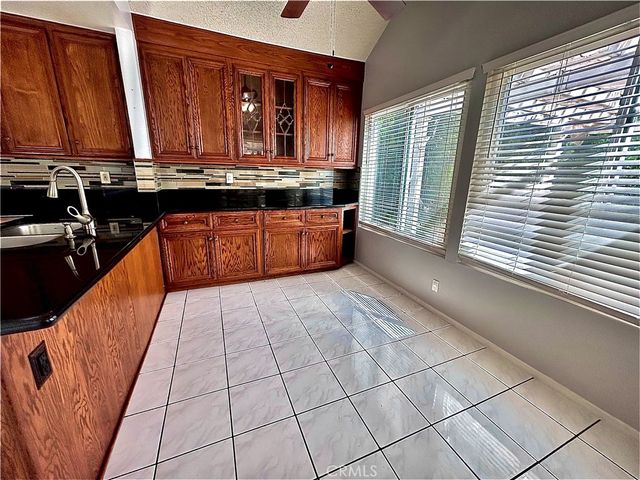 10 Bluff Point Circle, Phillips Ranch, CA 91766