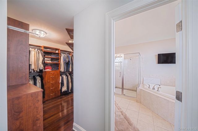 9 Sunset Lane, Patchogue, NY 11772