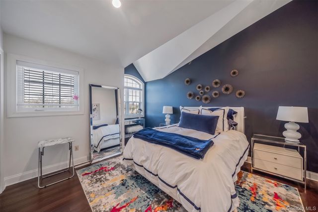 9 Sunset Lane, Patchogue, NY 11772