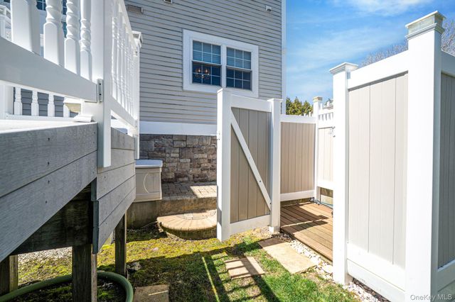 9 Sunset Lane, Patchogue, NY 11772