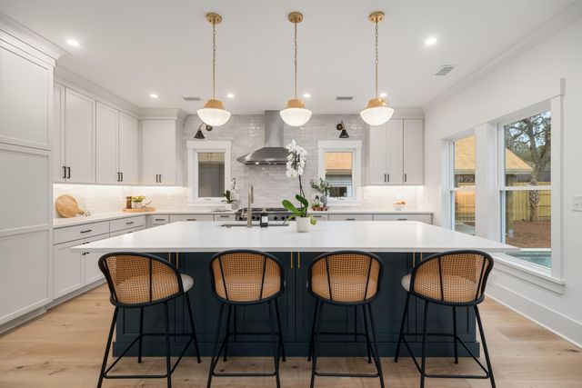 1405 Heather Drive, Mount Pleasant, SC 29464