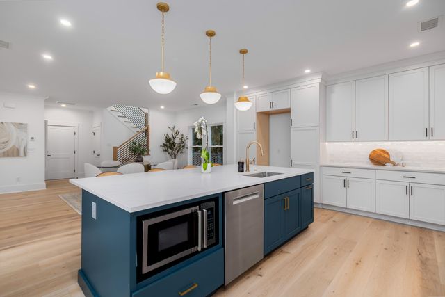 1405 Heather Drive, Mount Pleasant, SC 29464