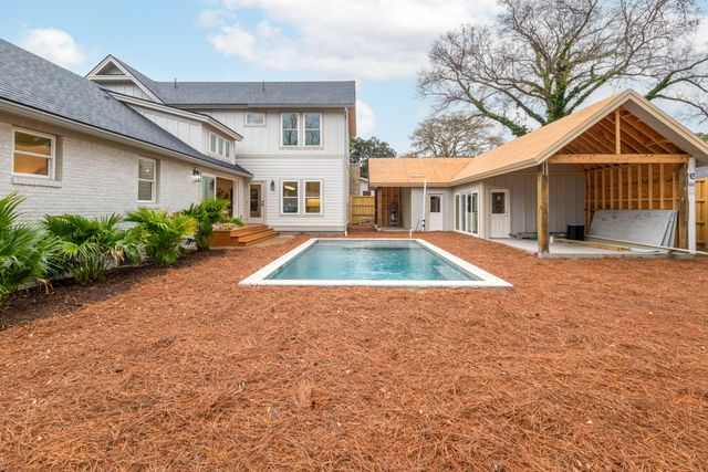 1405 Heather Drive, Mount Pleasant, SC 29464