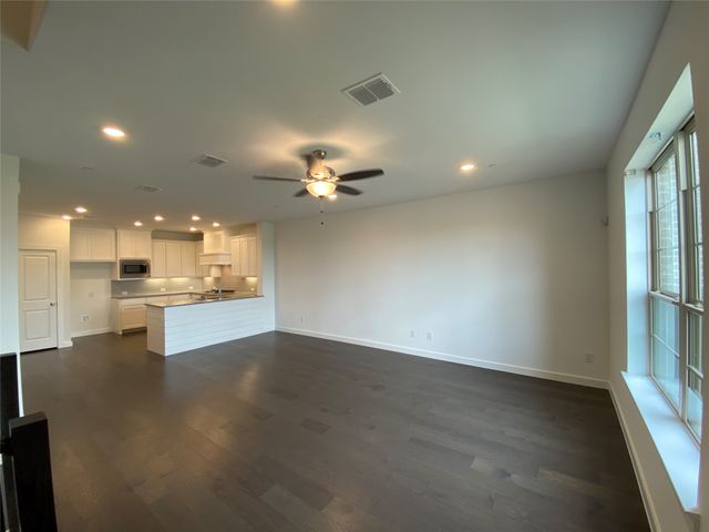 2721 Vista Park Lane, Lewisville, TX 75067