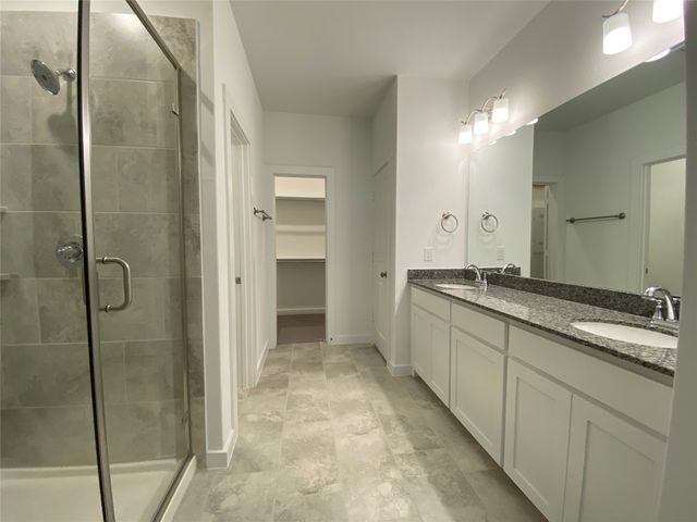 2721 Vista Park Lane, Lewisville, TX 75067