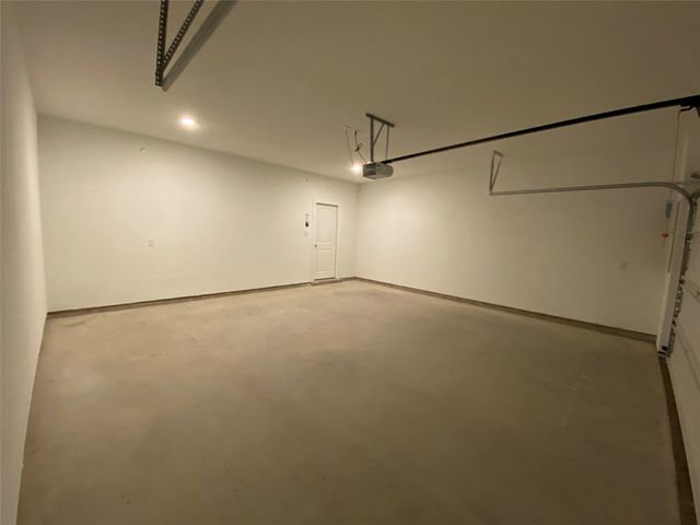 2721 Vista Park Lane, Lewisville, TX 75067