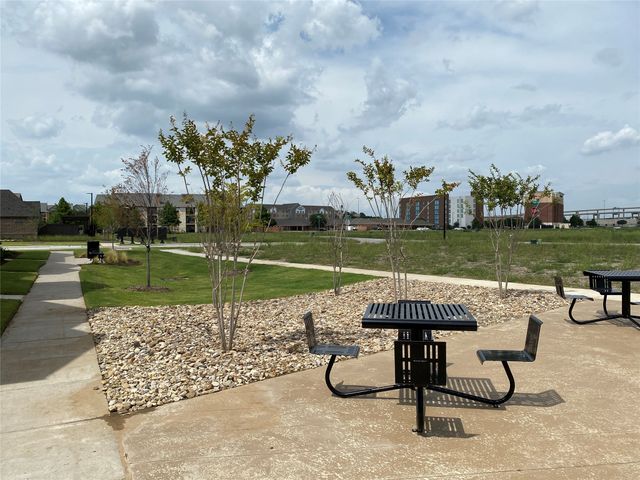 2721 Vista Park Lane, Lewisville, TX 75067