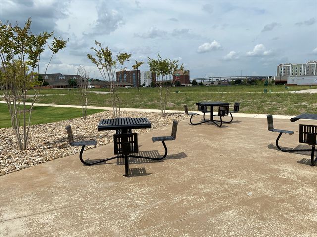 2721 Vista Park Lane, Lewisville, TX 75067