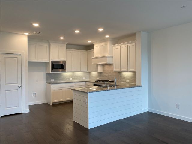 2721 Vista Park Lane, Lewisville, TX 75067