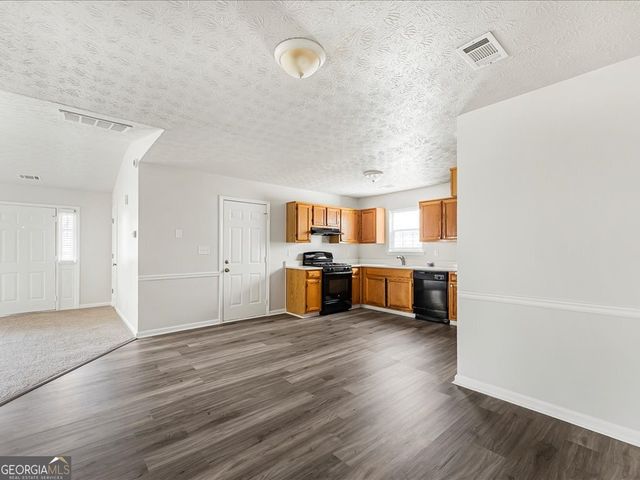 5781 Creekside Drive, Rex, GA 30273