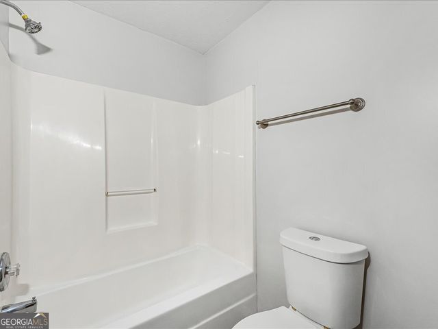 5781 Creekside Drive, Rex, GA 30273