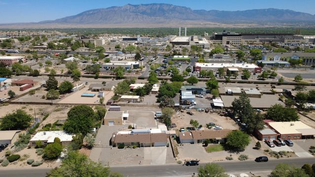 1621 37th Street SE, Rio Rancho, NM 87124