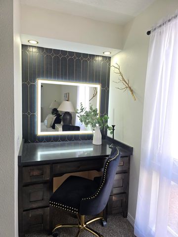 1621 37th Street SE, Rio Rancho, NM 87124