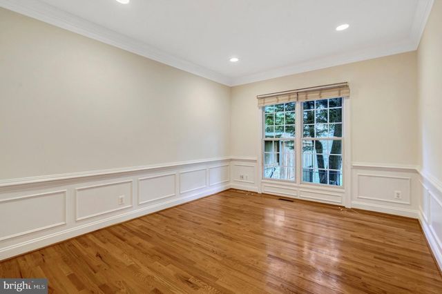 5257 WINTER VIEW DR, Alexandria, VA 22312
