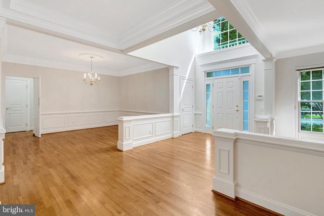 5257 WINTER VIEW DR, Alexandria, VA 22312