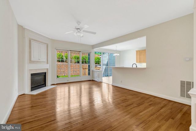 5257 WINTER VIEW DR, Alexandria, VA 22312
