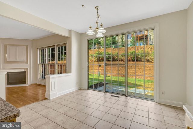 5257 WINTER VIEW DR, Alexandria, VA 22312