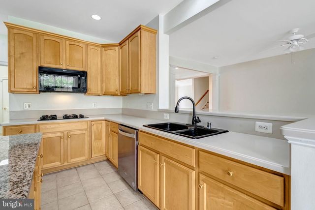 5257 WINTER VIEW DR, Alexandria, VA 22312