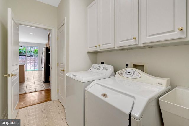 5257 WINTER VIEW DR, Alexandria, VA 22312