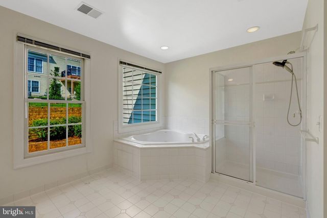 5257 WINTER VIEW DR, Alexandria, VA 22312
