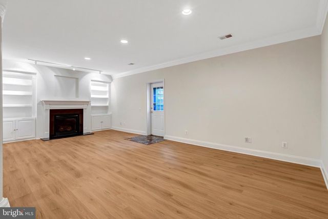 5257 WINTER VIEW DR, Alexandria, VA 22312